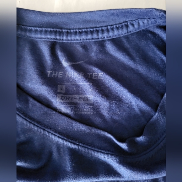 Nike Men's Blue T-Shirt, Size Large - Picture 4 of 7